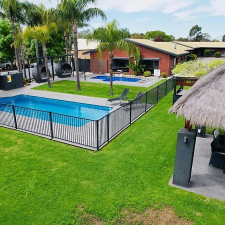 Federation Motel Resort - Corowa Eksteriør bilde