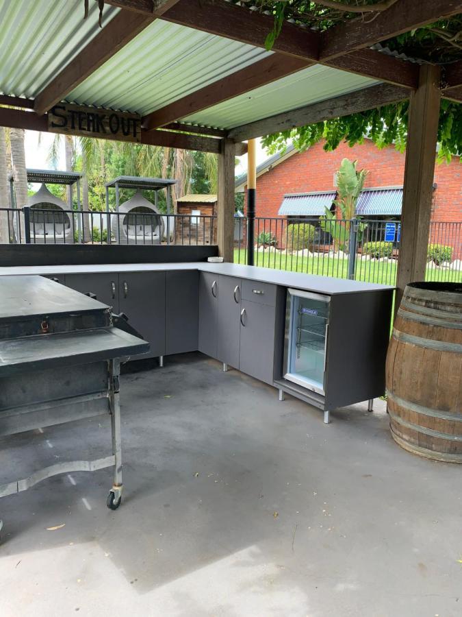 Federation Motel Resort - Corowa Eksteriør bilde