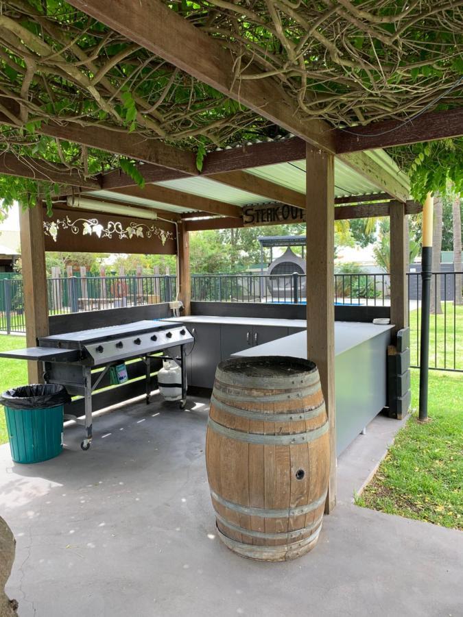 Federation Motel Resort - Corowa Eksteriør bilde